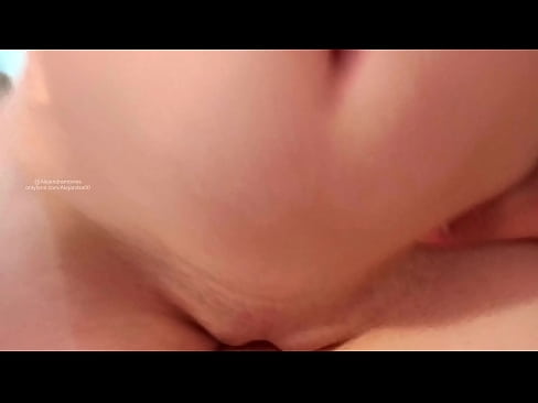 ❤️ Nukuin siskoni huoneessa ja niin heräsin siihen ️ Porno at us ❤