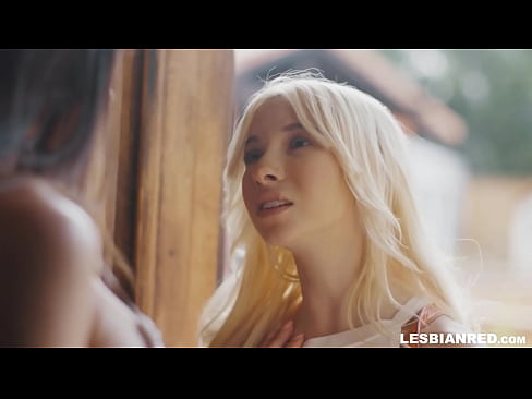 ❤️ Tyttö tulee kotiin muutamaa kuukautta myöhemmin ja päätyy syömään äitipuolensa pillua ️ Porno at us ❤